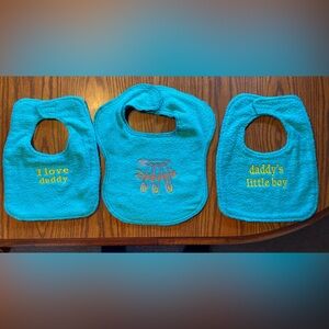 3 Blue/Teal Baby Bibs NWOT Embroidered Daddy’s Little Boy-I Love Daddy easy clos